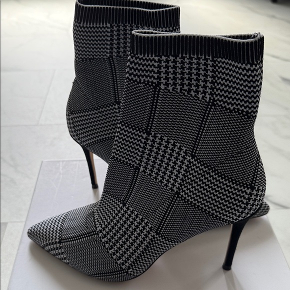 Monochrome Black and White Plaid Heeled Boots - Picture 2 of 3
